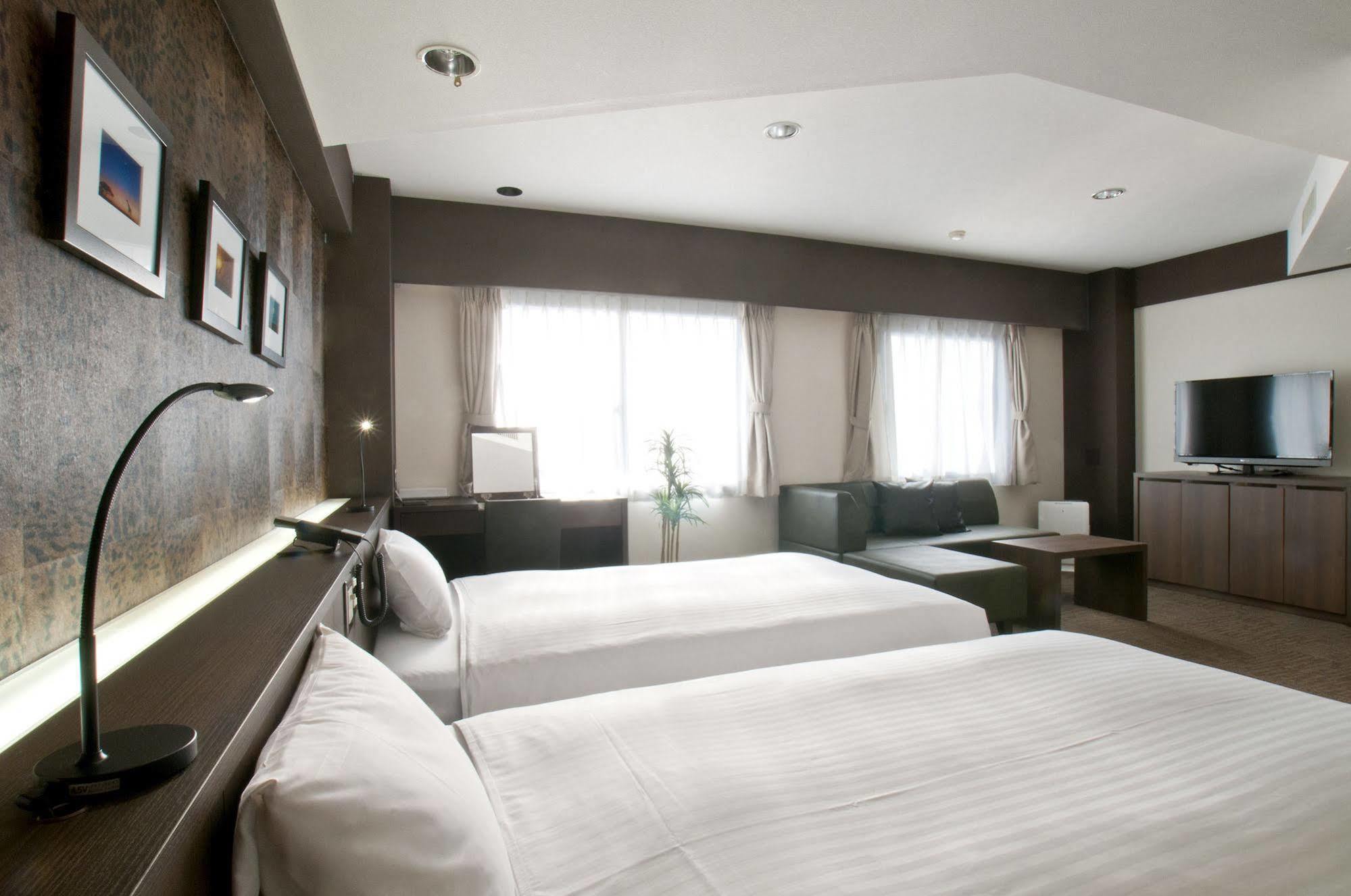 Hotel Fukuoka Toei 3*